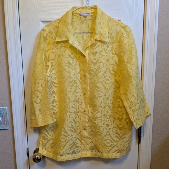Allison Daley 2 Piece Set Yellow Button Up Lace Top and Matching Tank - Picture 3 of 13